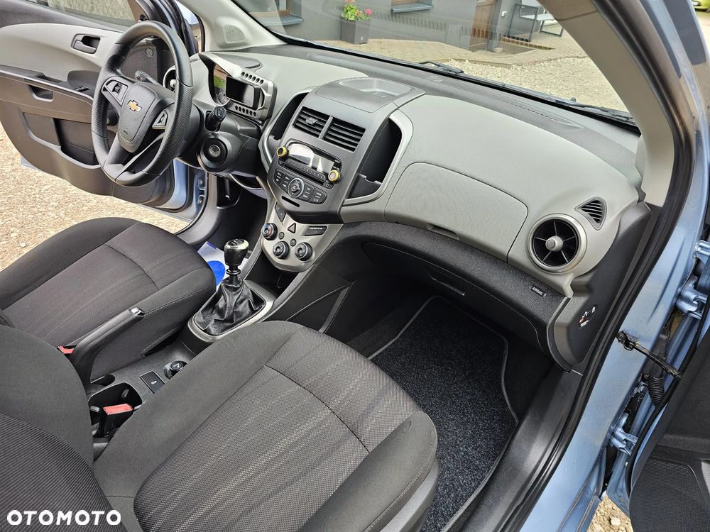 Chevrolet Aveo - 18