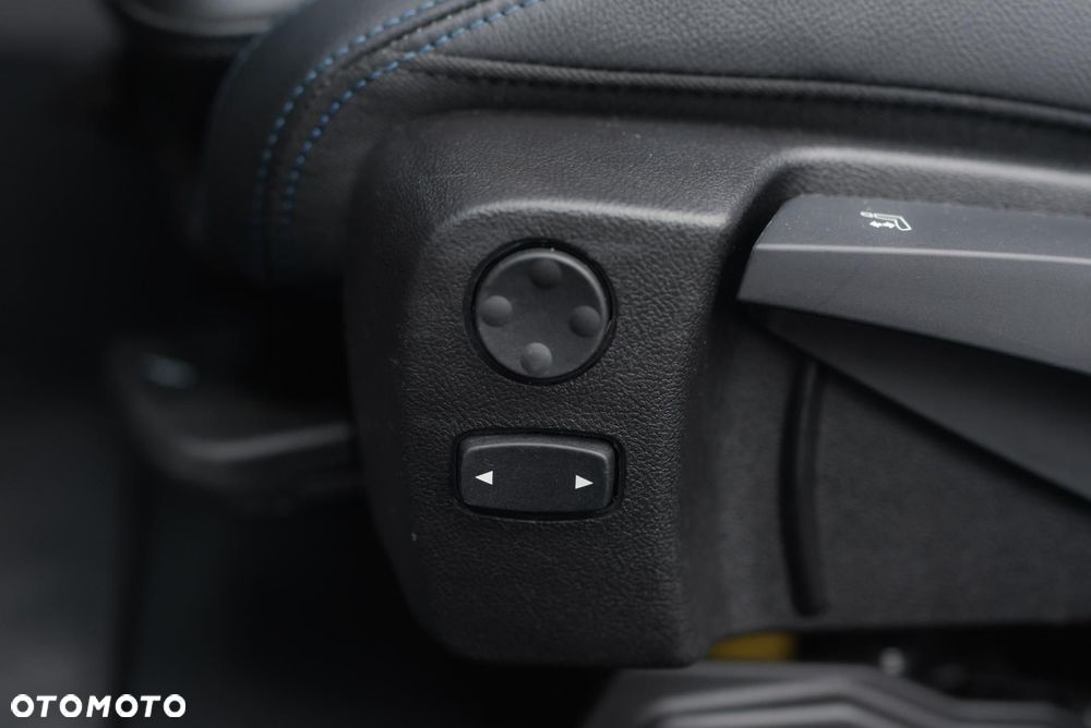 BMW Seria 3 320d xDrive M Sport sport - 31