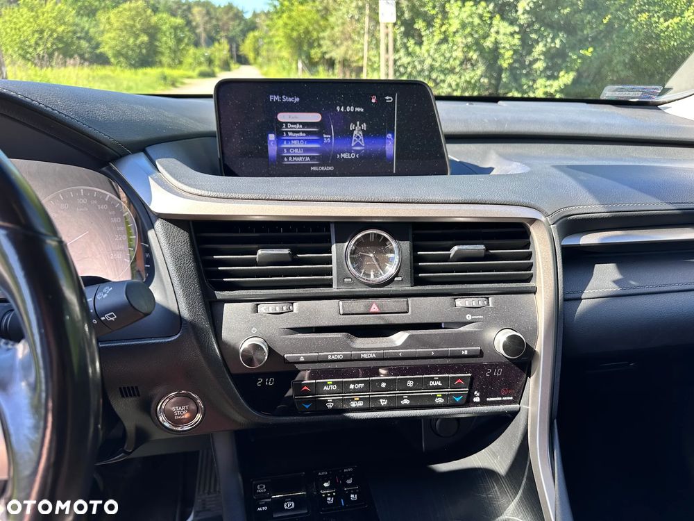 Lexus RX - 11
