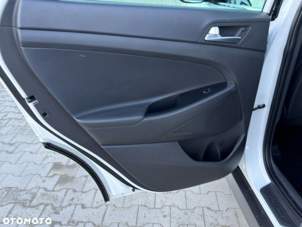 Hyundai Tucson blue 1.6 CRDi 2WD Style - 31