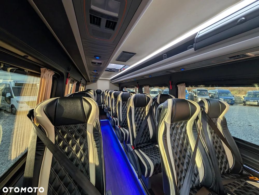 Mercedes-Benz Sprinter 519 - 16