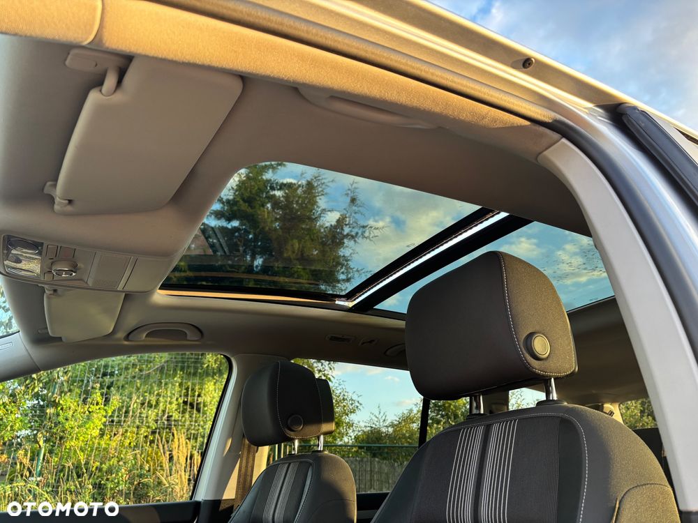 Volkswagen Touran - 7