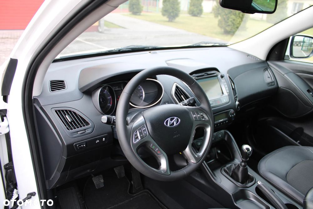 Hyundai ix35 1.7 CRDi Premium 2WD - 19