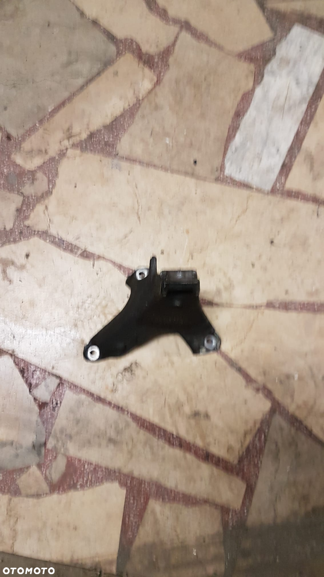 AUDI A4 B7 2,0 TDI ŁAPA SILNIKA 8E0199308AR - 3
