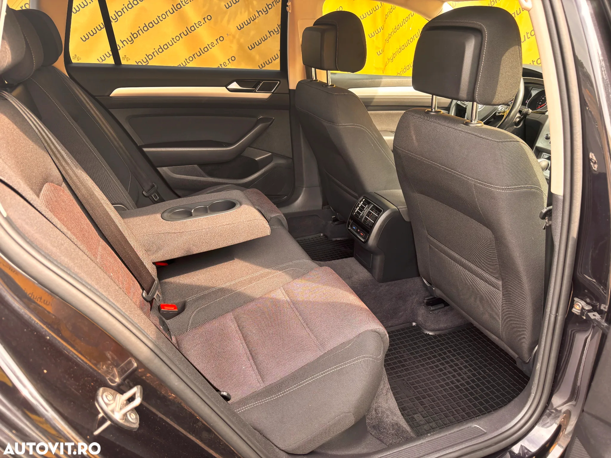 Volkswagen Passat - 28
