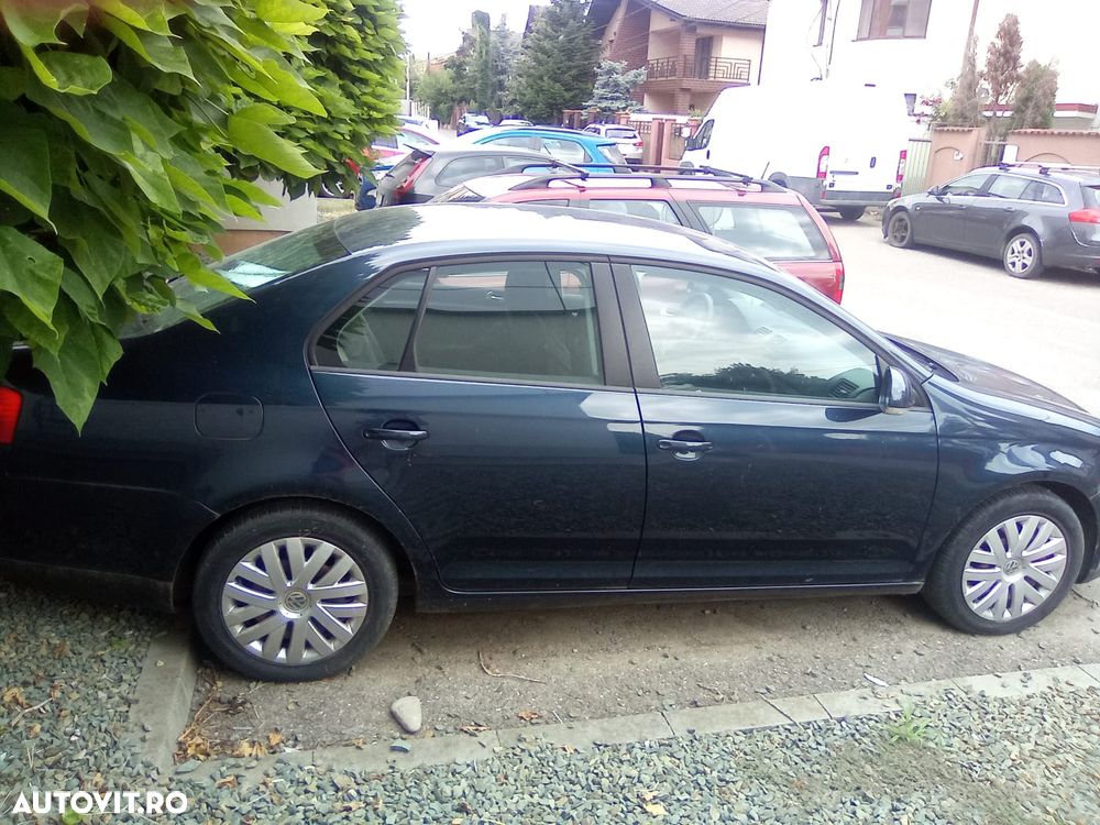 Volkswagen Jetta 1.6 TDI DPF Comfortline - 1