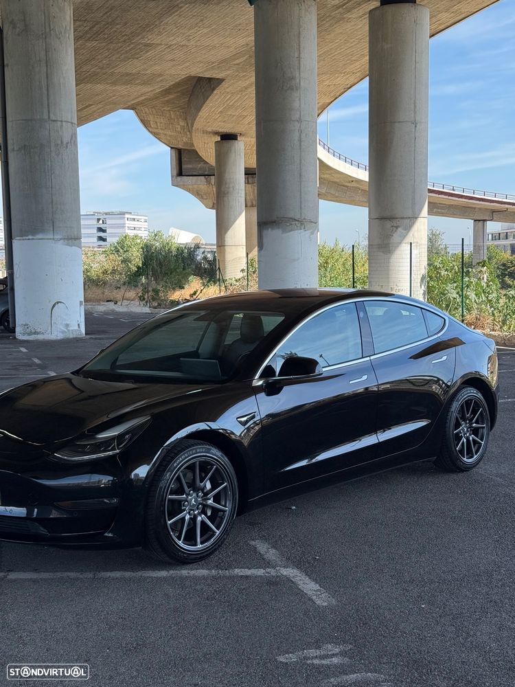 Tesla Model 3 Standard Range Plus RWD - 2