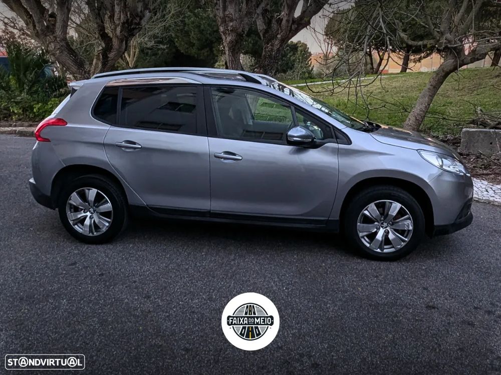 Peugeot 2008 1.2 VTi Active - 4