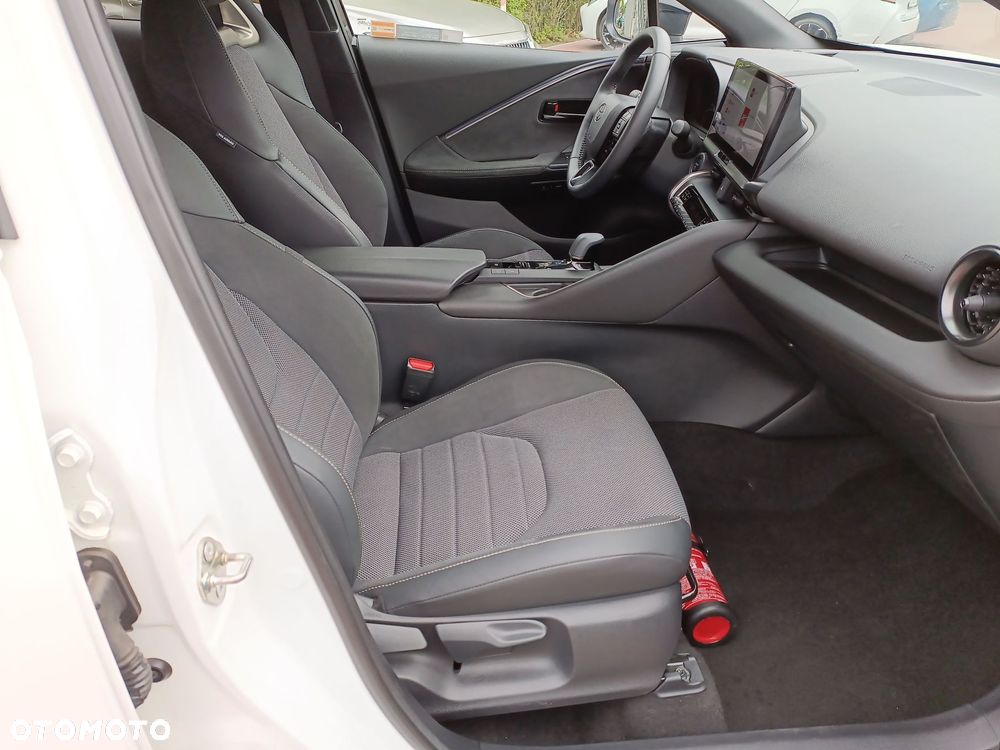 Toyota C-HR - 15