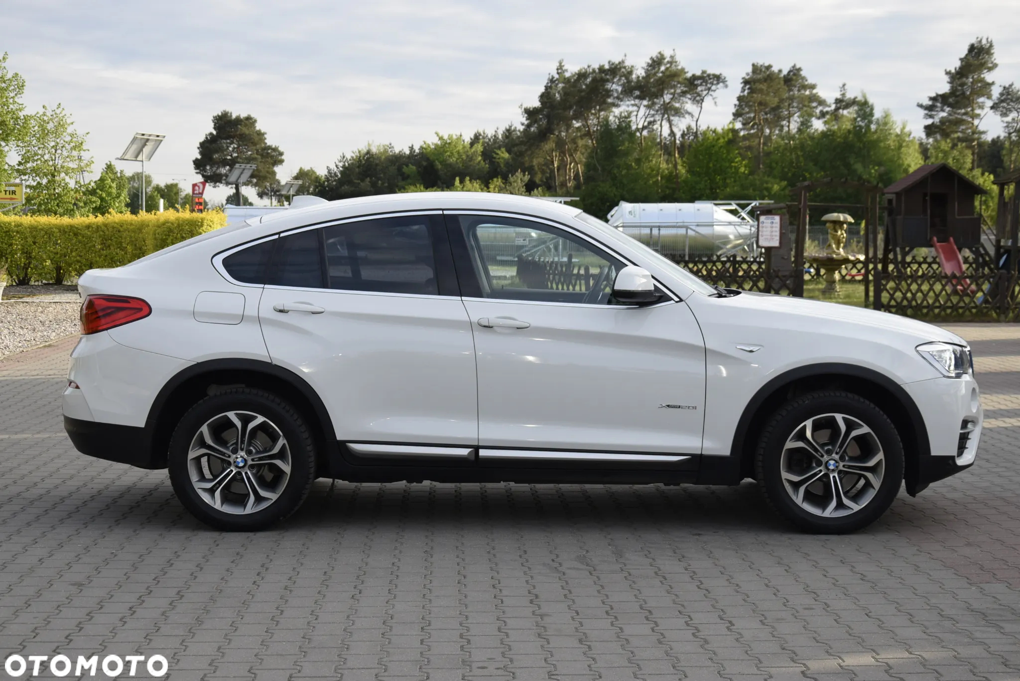 BMW X4 xDrive20i xLine - 32
