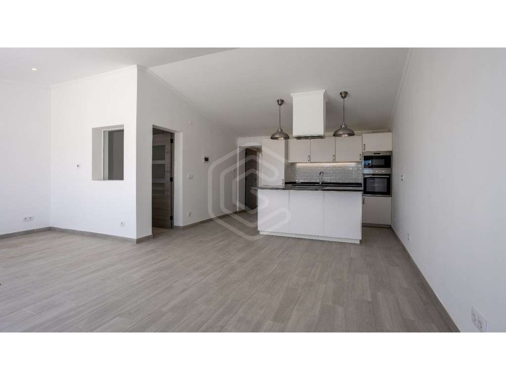Apartamento T1 Restaurado no Coração de Loulé, Algarve - Grande imagem: 3/19