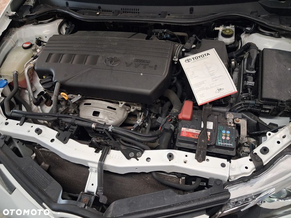 Toyota Auris 1.33 Dual-VVT-i - 6