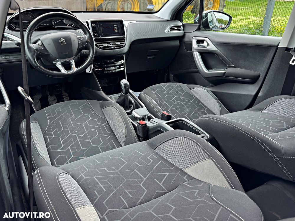 Peugeot 2008 BlueHDi 100 STOP & START Business-Line - 8