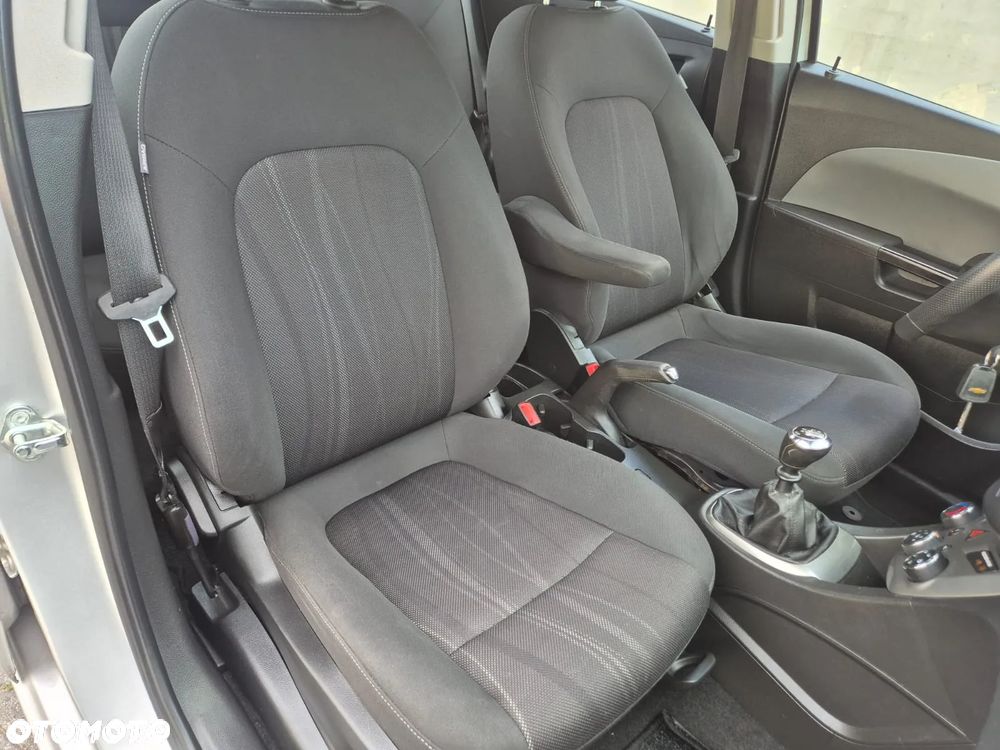 Chevrolet Aveo - 20