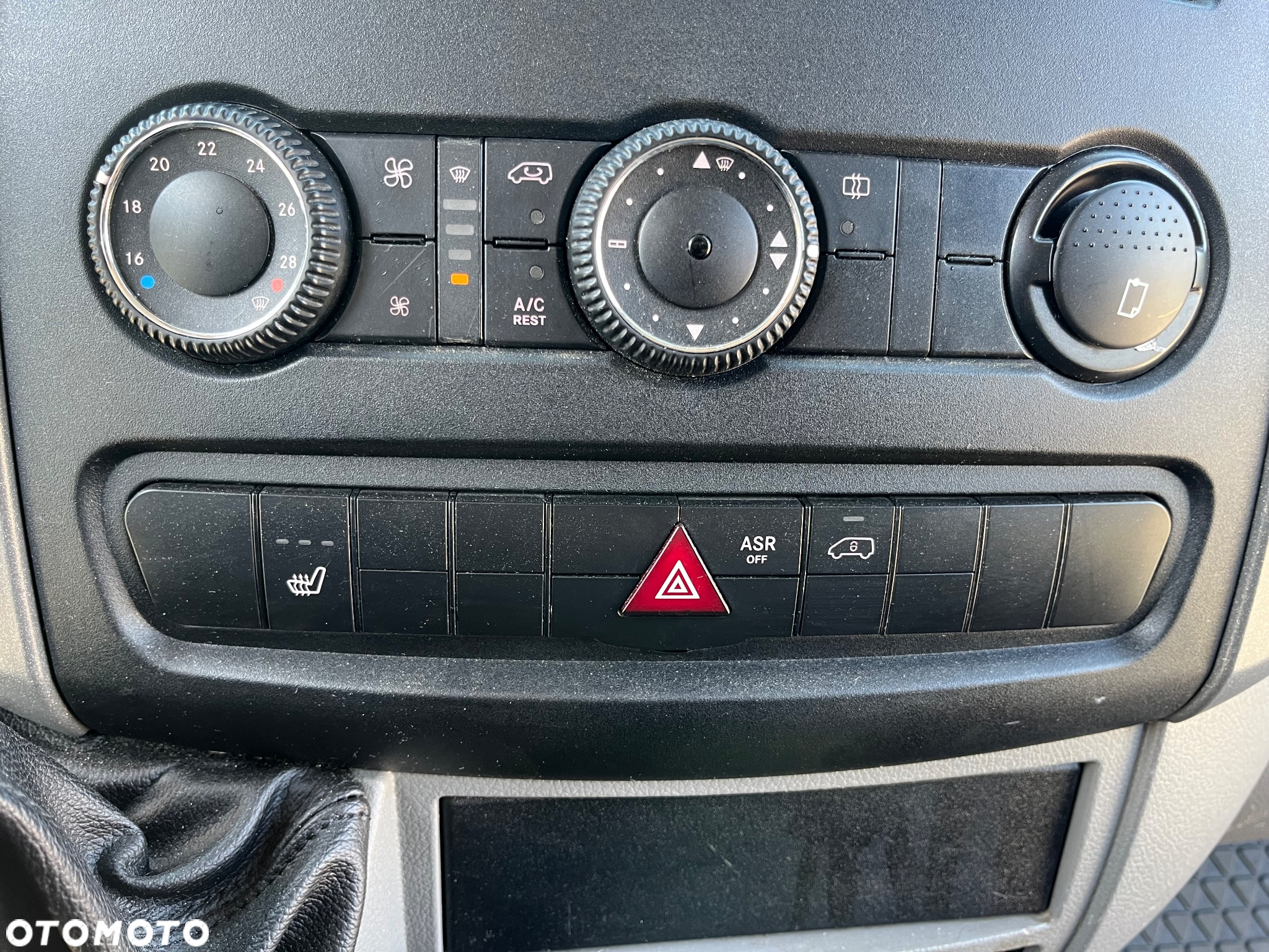 Volkswagen Crafter - 13