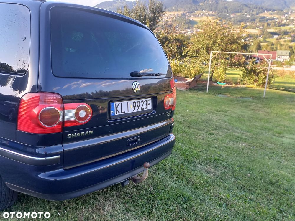 Volkswagen Sharan 1.9 TDI 4Motion - 4