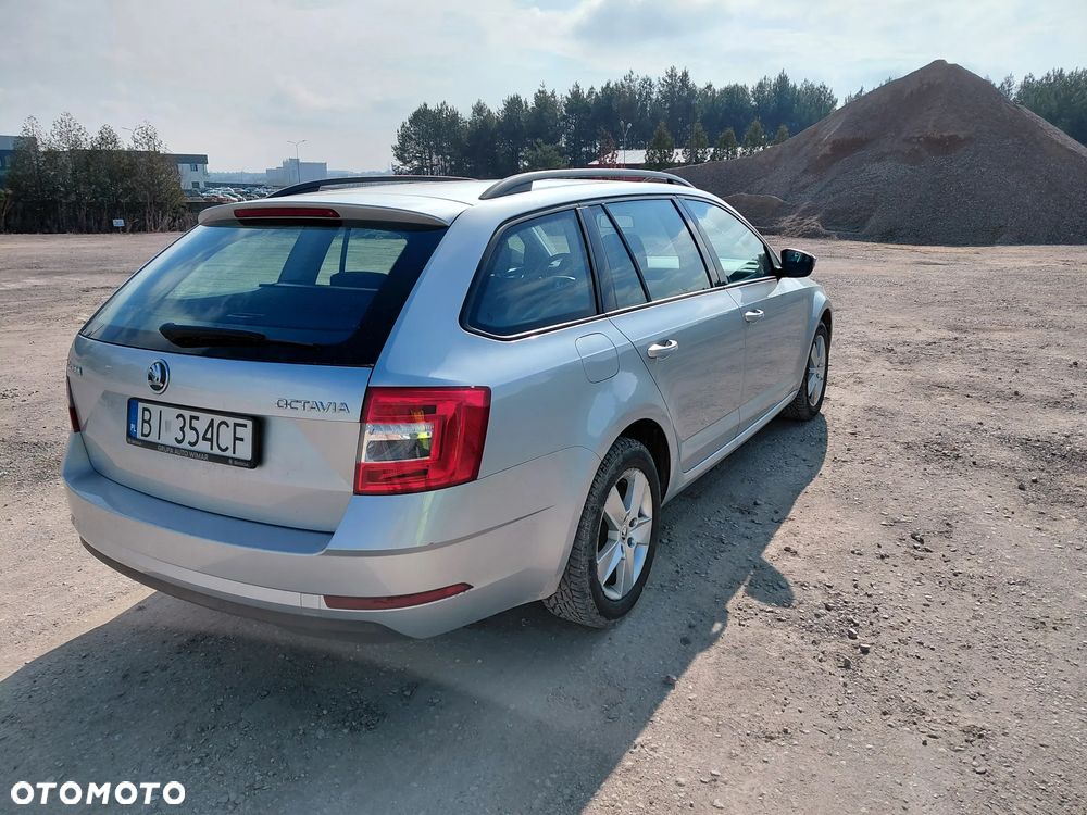 Skoda Octavia 2.0 TDI SCR Ambition - 6