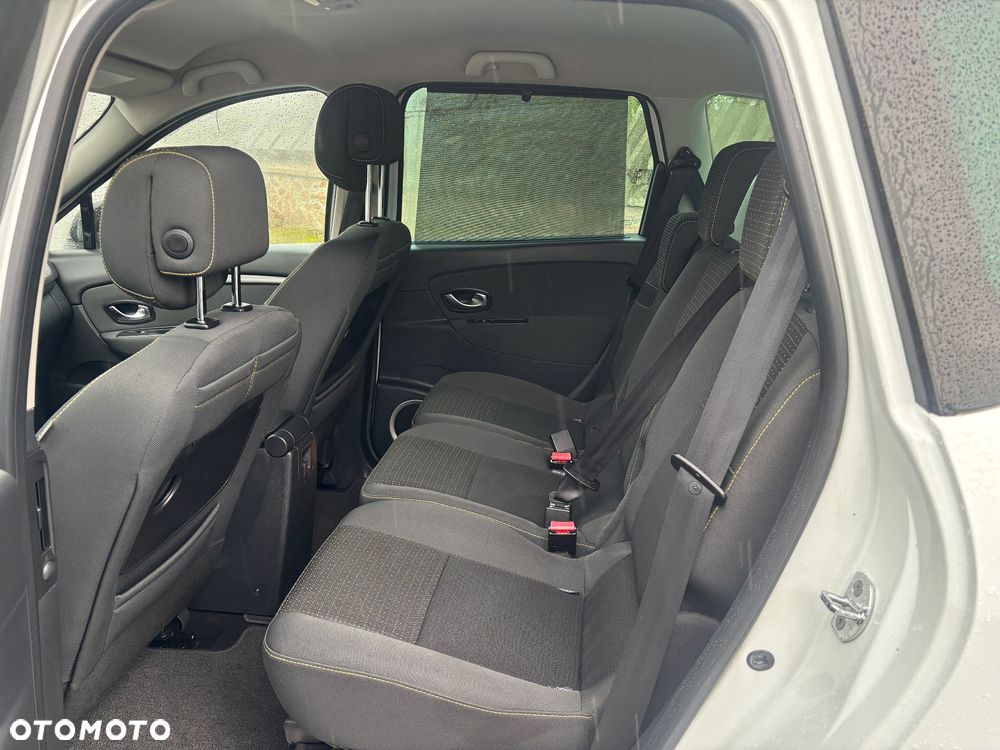 Renault Scenic dCi 150 FAP Dynamique - 17