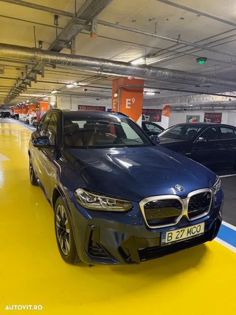 BMW iX3 - 6