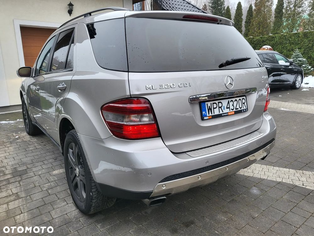 Mercedes-Benz ML - 1