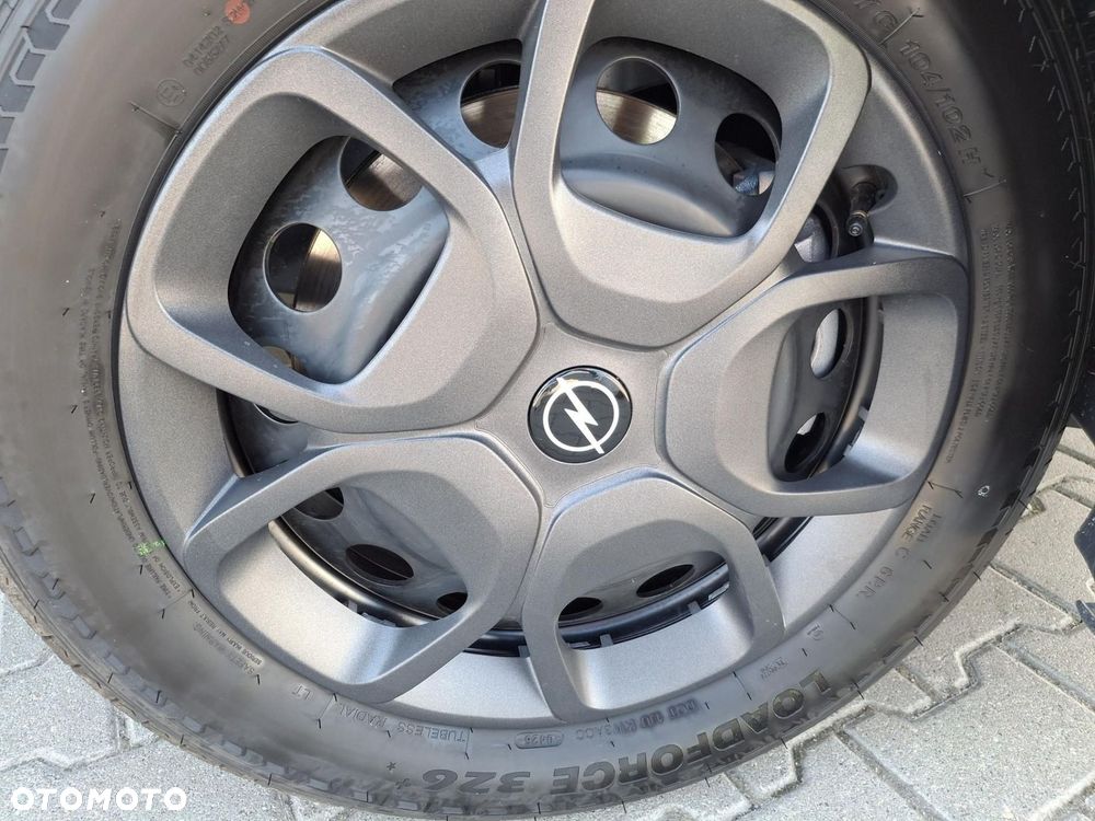 Opel Vivaro - 17