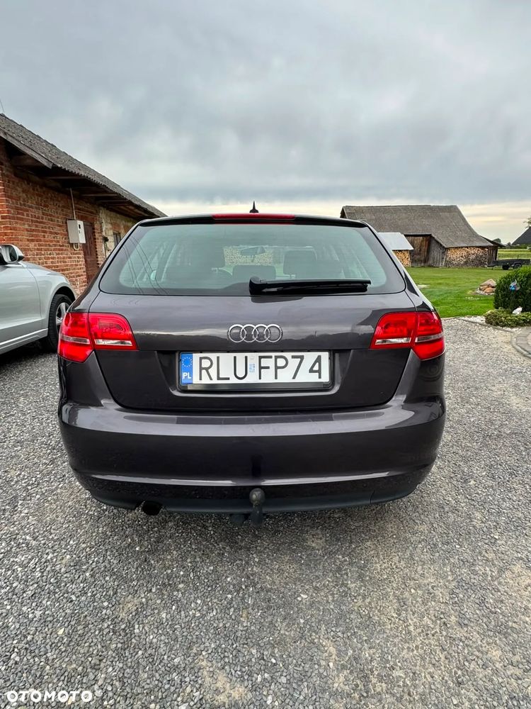 Audi A3 Sportback 2.0 TDI DPF Ambiente - 4
