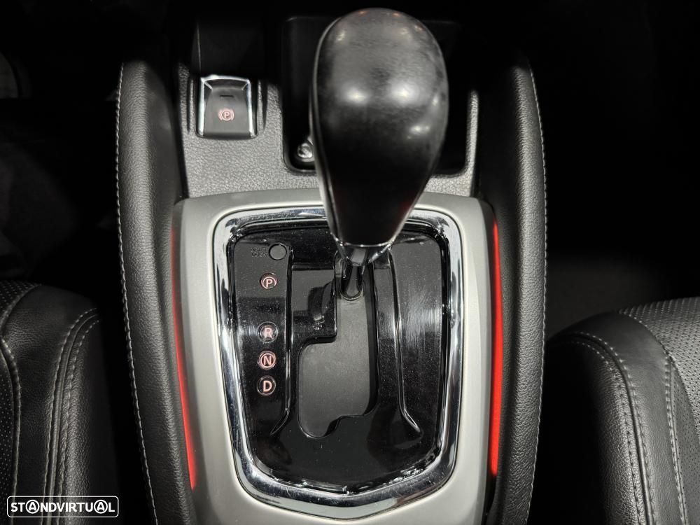 Nissan Qashqai 1.2 DIG-T Xtronic N-Connecta - 32