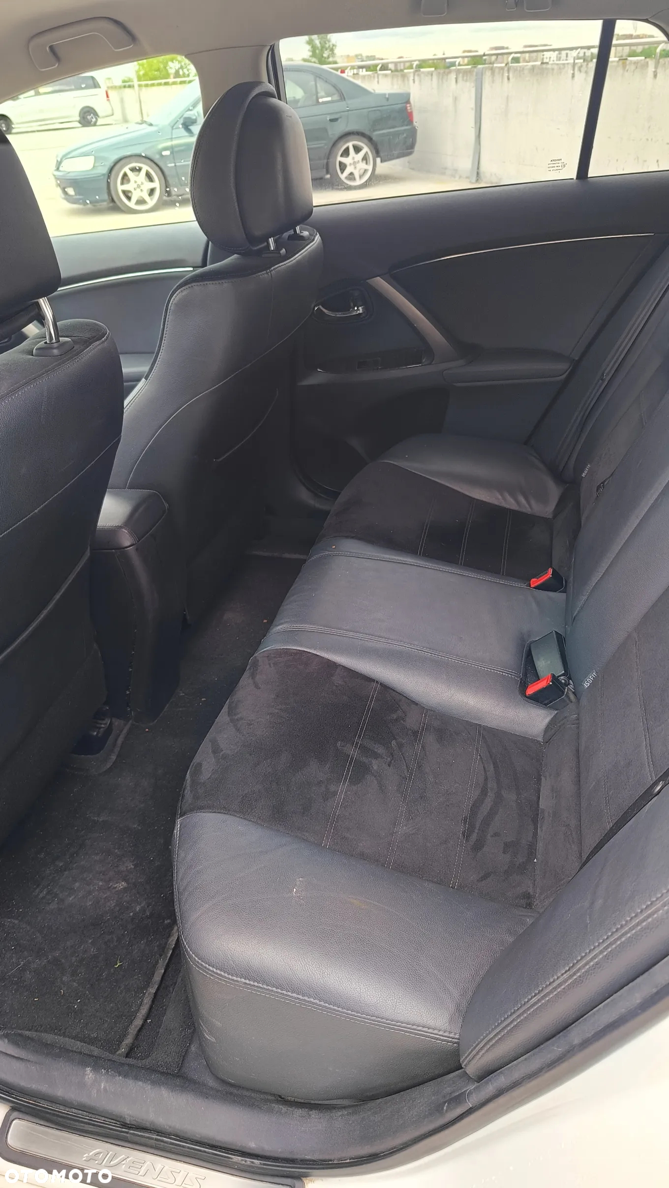 Toyota Avensis 1.8 Sol MS - 9