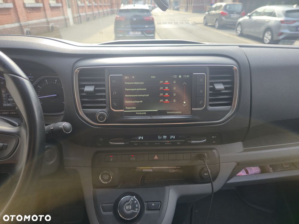 Opel Vivaro - 16