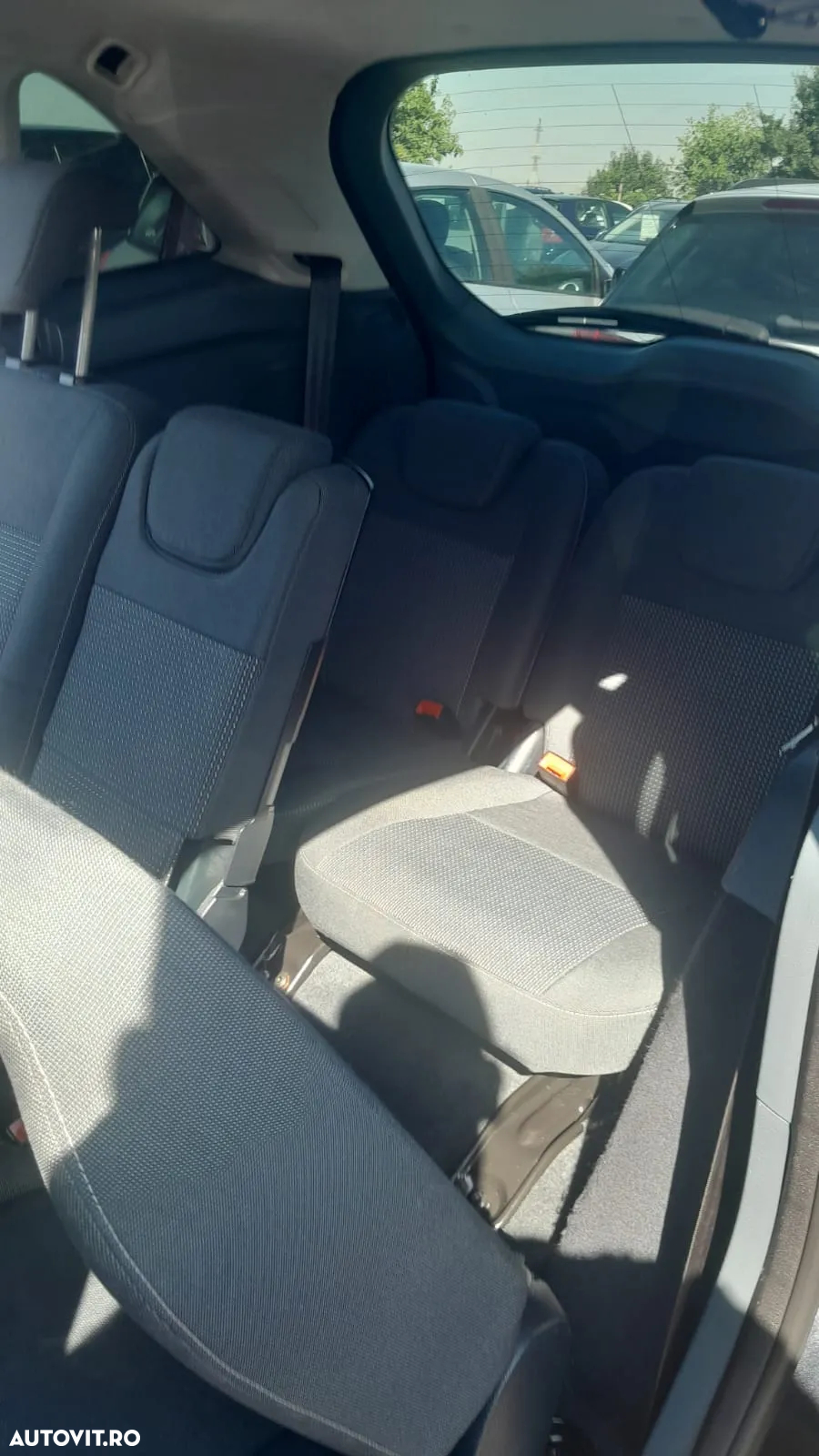 Ford Grand C-Max - 8