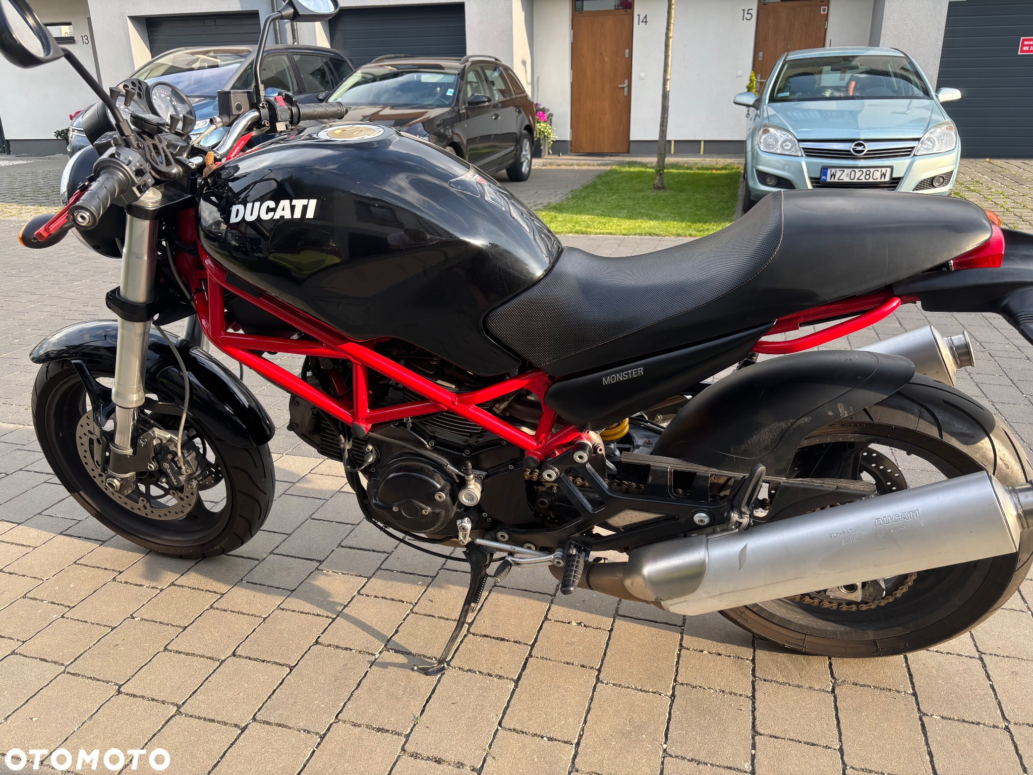 Ducati Monster - 11