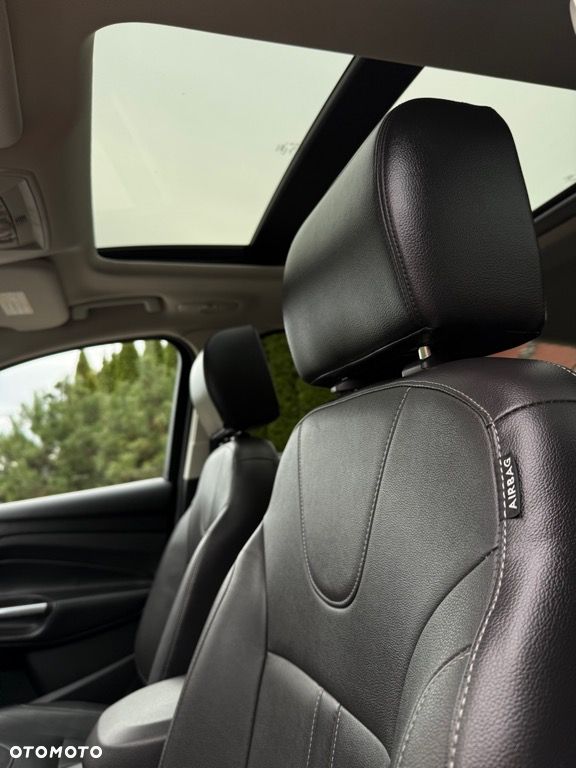 Ford Kuga 2.0 TDCi 4x4 Titanium - 30