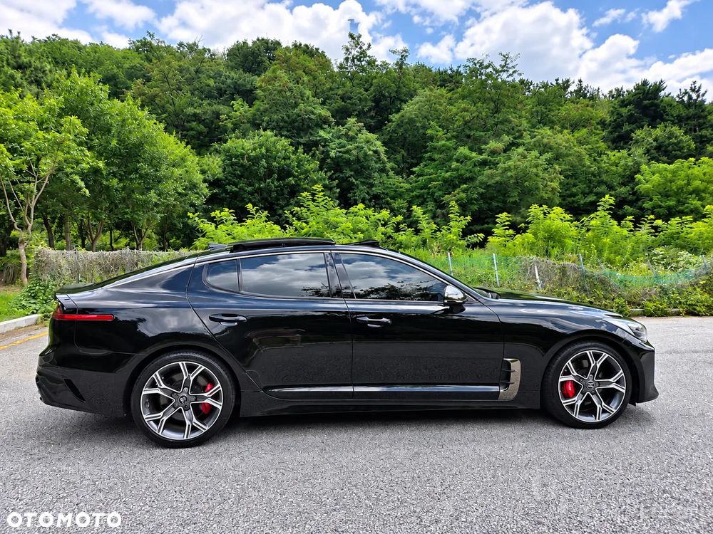 Kia Stinger - 7