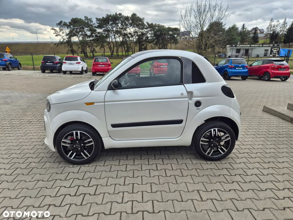 Microcar M.GO - 16