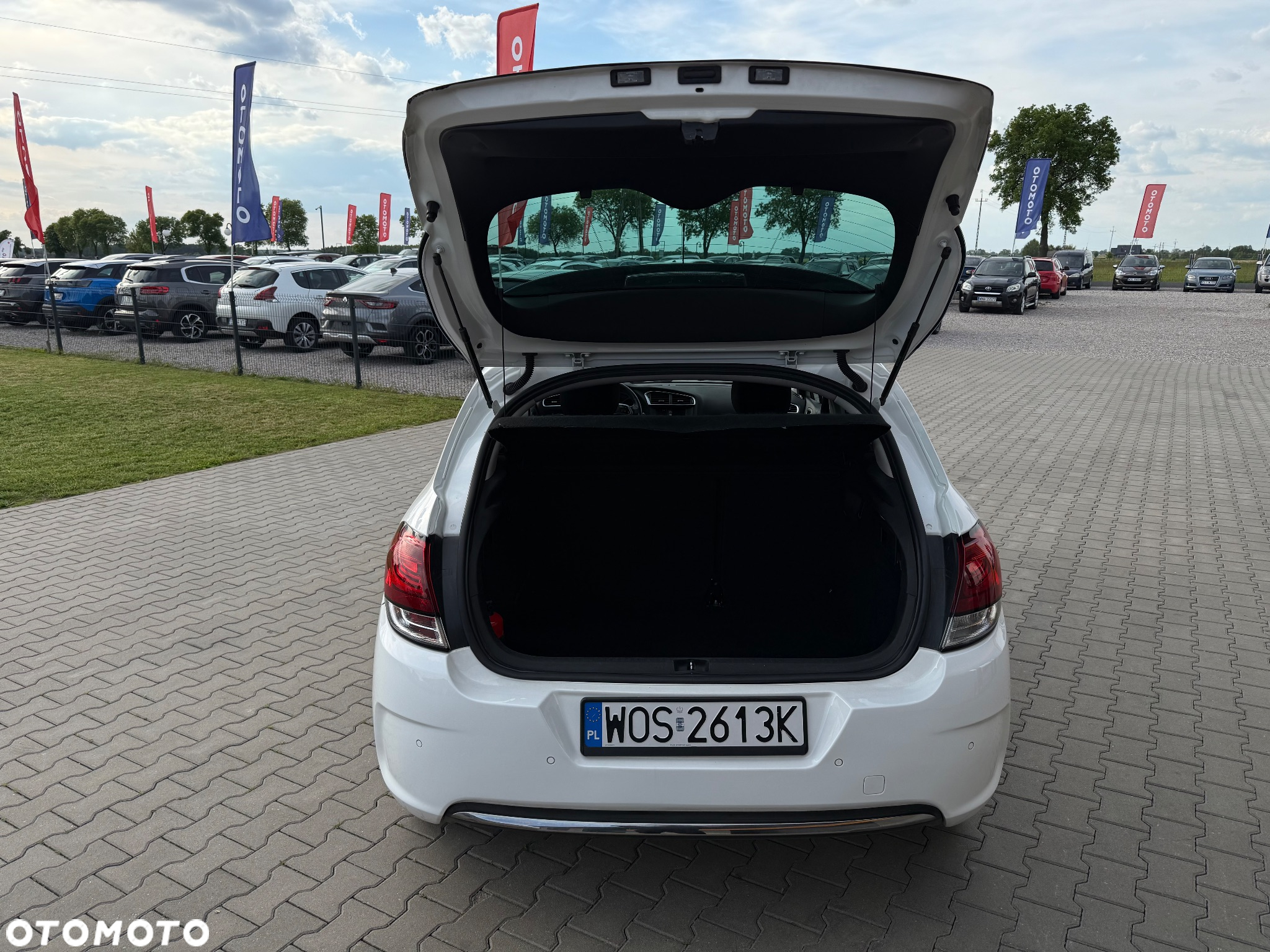 Citroën C4 e-HDi 115 Selection - 24