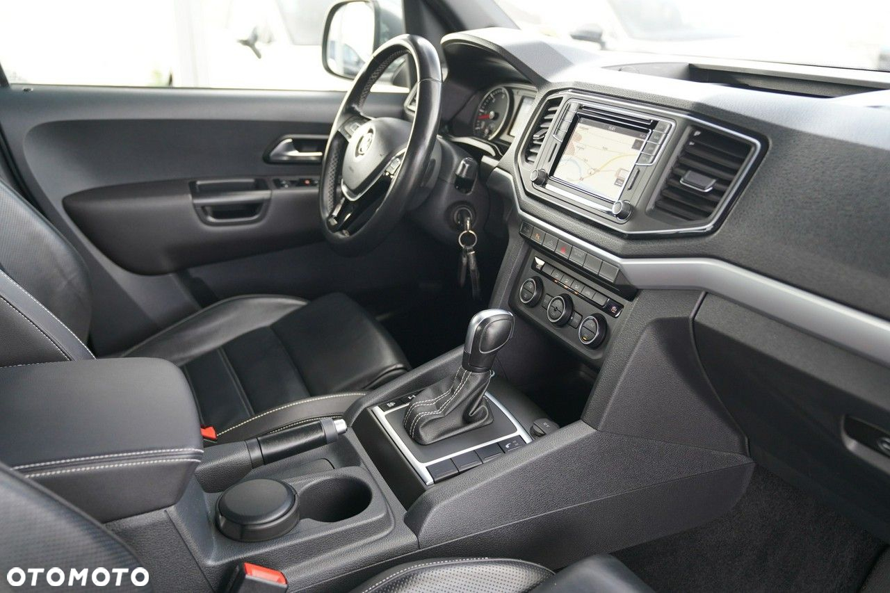 Volkswagen Amarok - 24