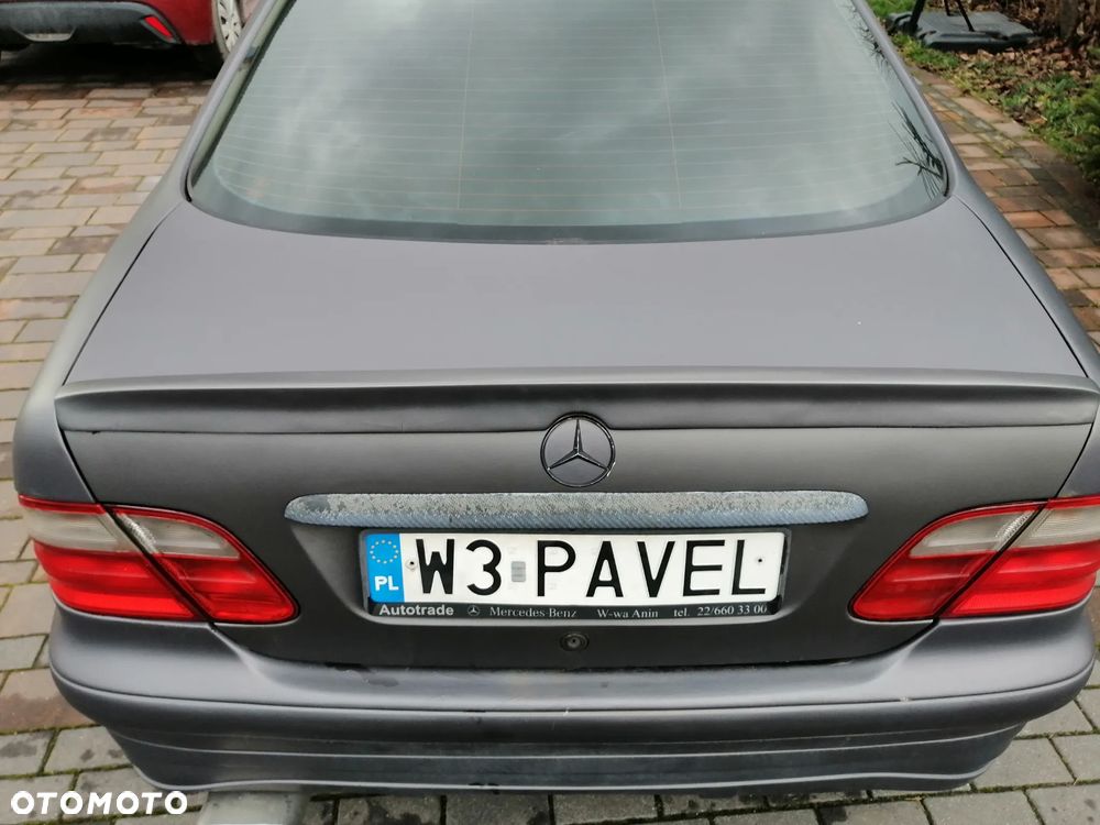 Mercedes-Benz CLK - 4