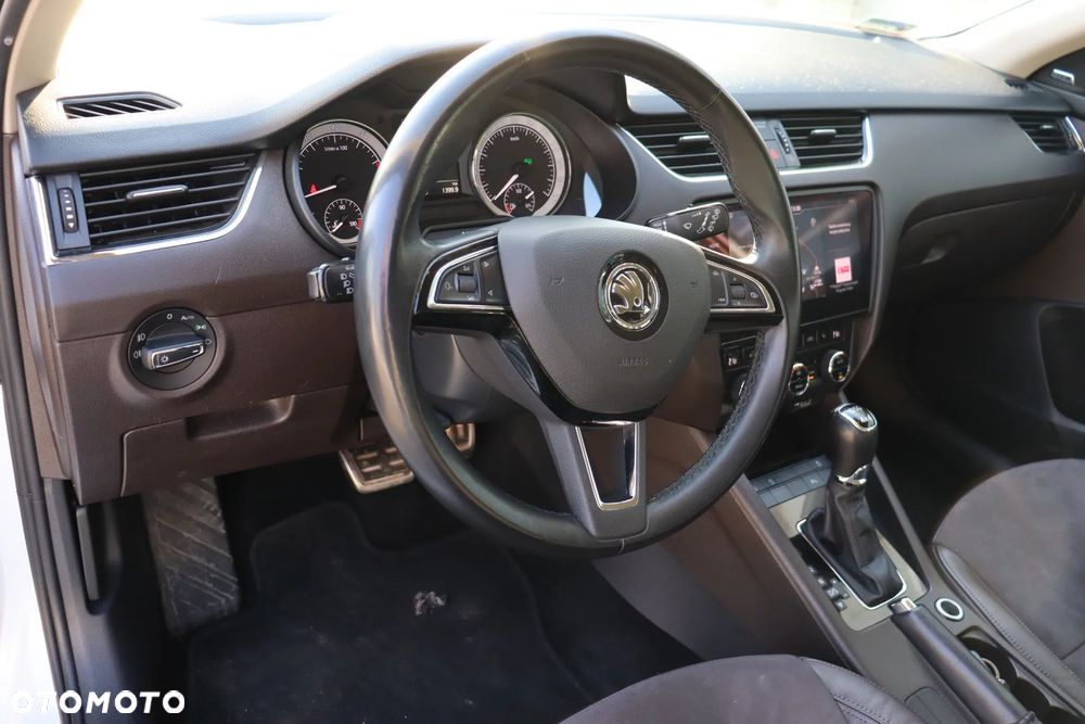 Skoda Octavia 2.0 TSI L&K DSG - 18