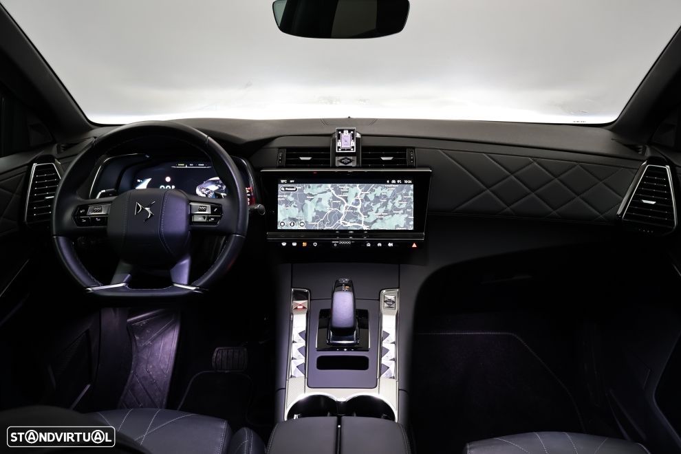 DS DS7 4x4 300 Rivoli - 19