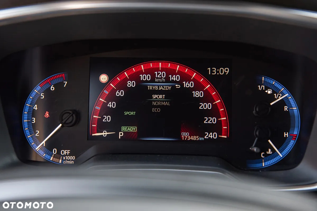 Toyota Corolla 1.8 Hybrid Executive - 23