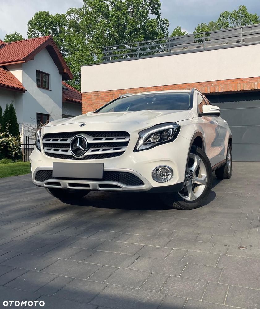 Mercedes-Benz GLA 250 7G-DCT - 24