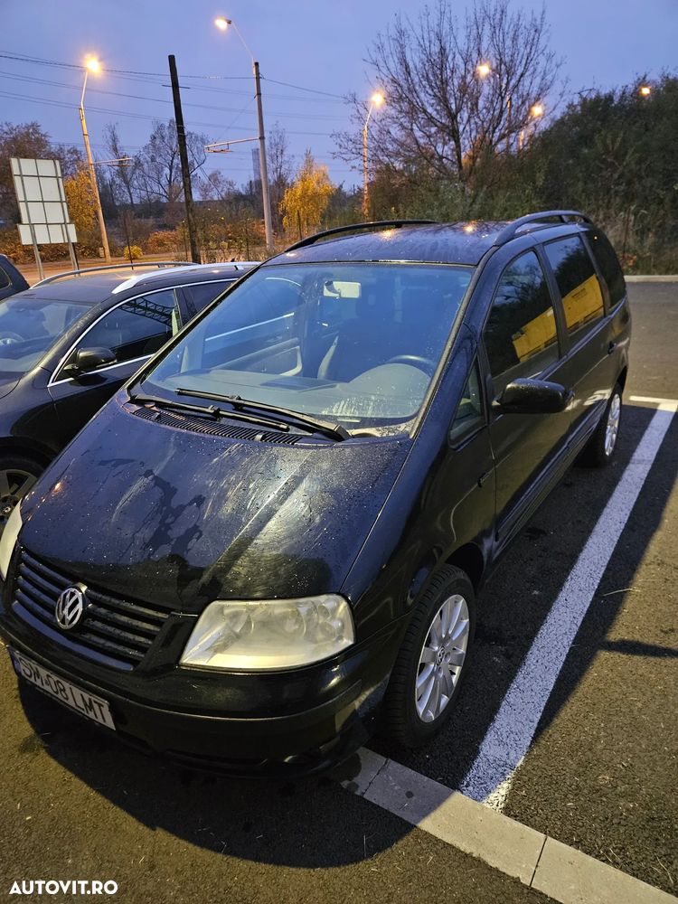 Volkswagen Sharan 1.9TDI Trendline - 10