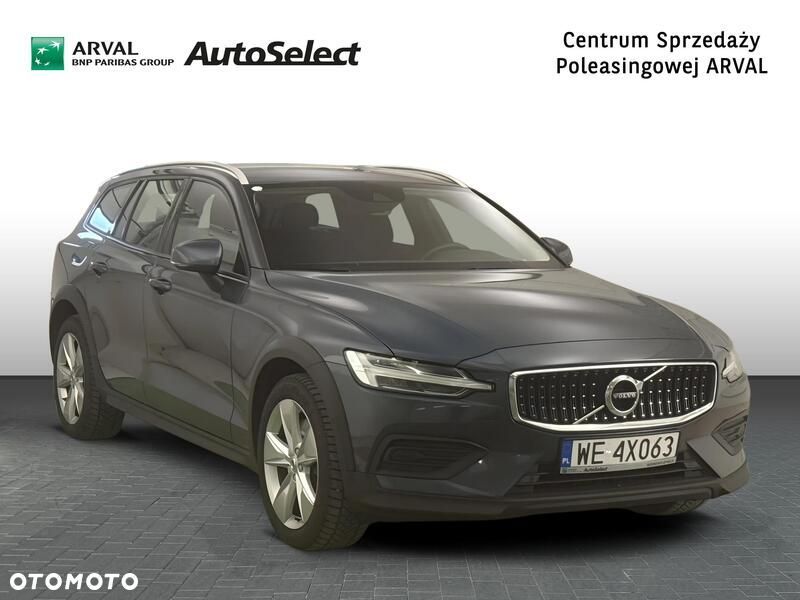 Volvo V60 Cross Country B5 B AWD - 8