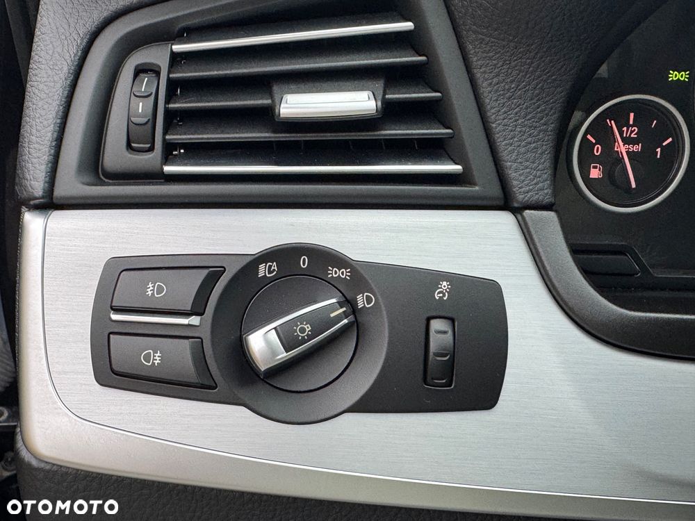 BMW Seria 5 ver-518d-m-sport - 14