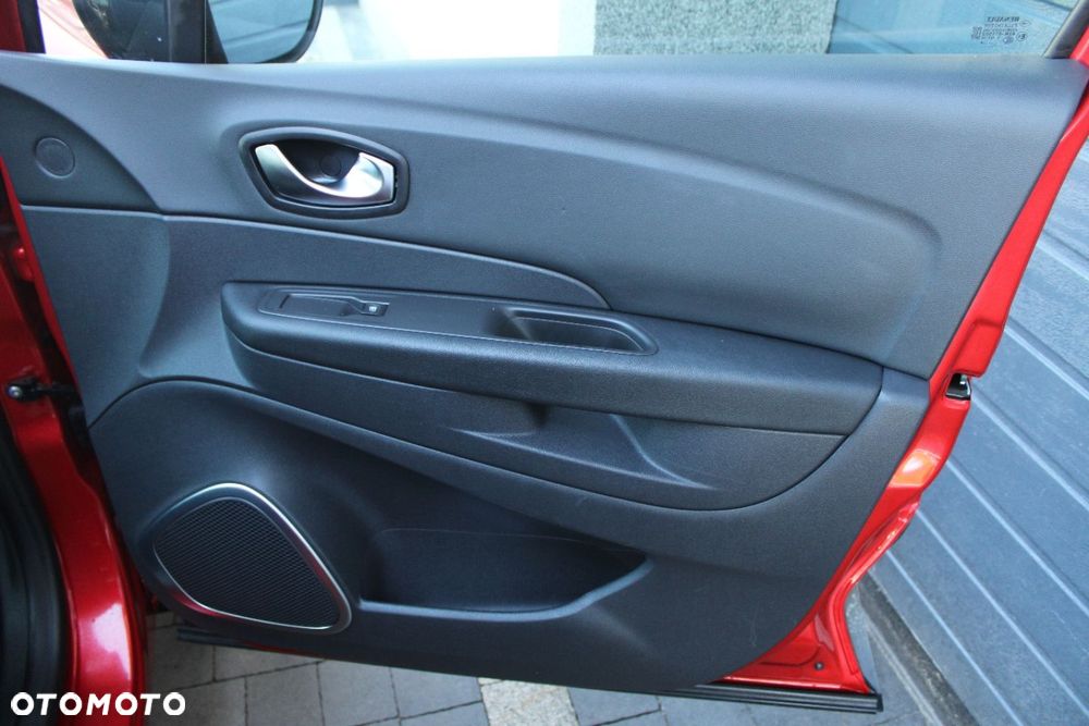 Renault Captur - 24
