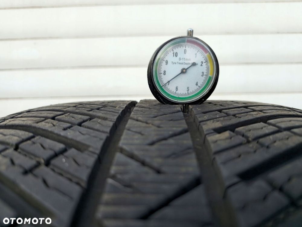 OPONA ZIMOWA MICHELIN PILOT ALPIN 5 SUV N0 275/40R21 107V - 2