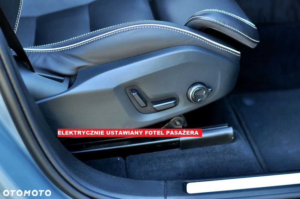 Volvo XC 60 B4 D AWD Plus Dark - 19