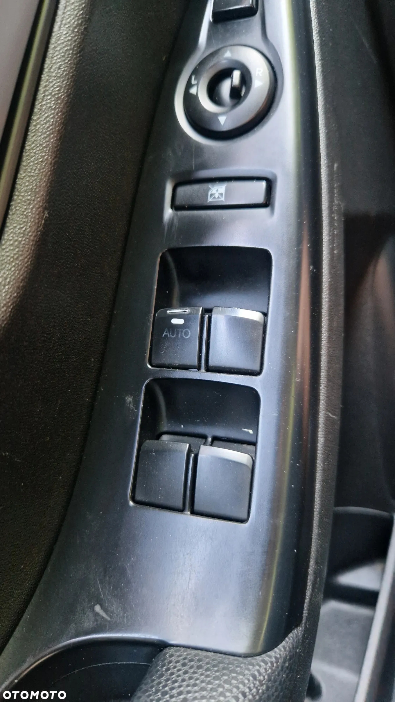 Hyundai ix20 1.4 blue Comfort - 16