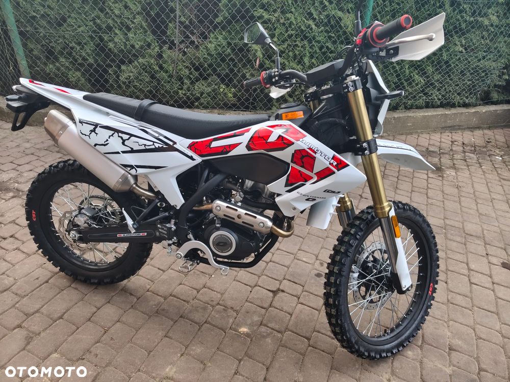 QJMOTOR COV 125X - 2