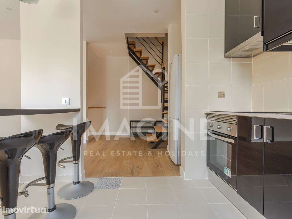 Duplex T2 Renovado com Varanda | Centro de Setúbal - Grande imagem: 3/23